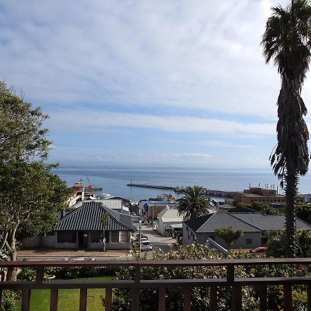 Hotel New Stone Manor à Mossel Bay Extérieur photo