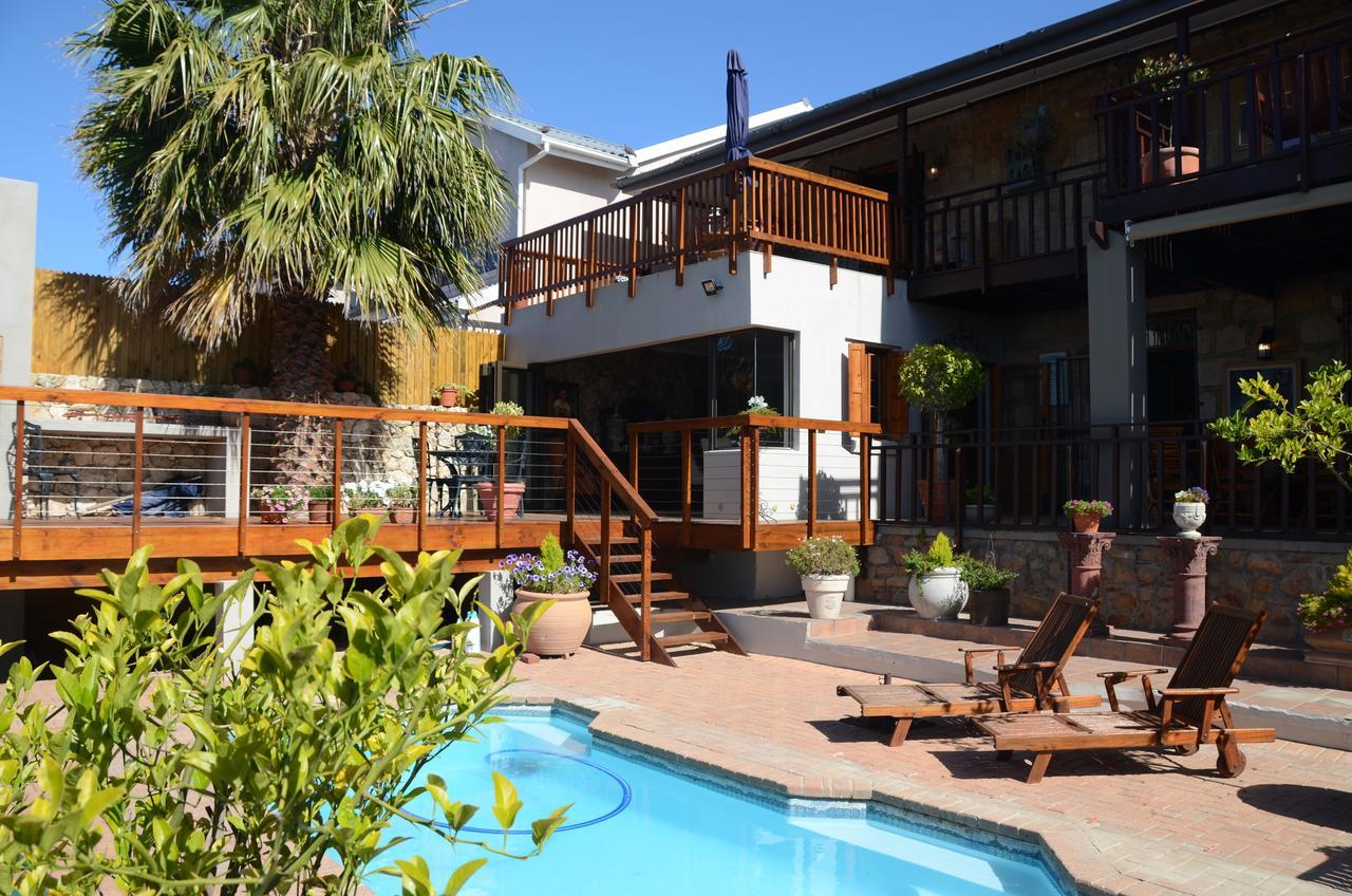 Hotel New Stone Manor à Mossel Bay Extérieur photo