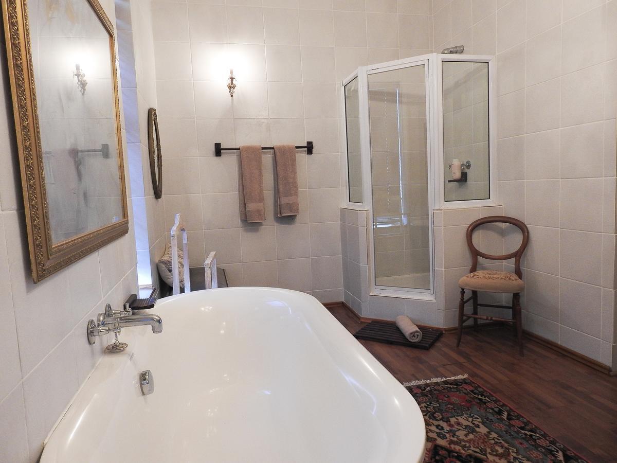 Hotel New Stone Manor à Mossel Bay Extérieur photo
