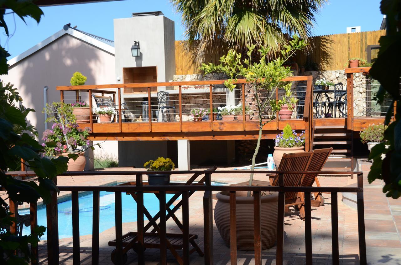 Hotel New Stone Manor à Mossel Bay Extérieur photo