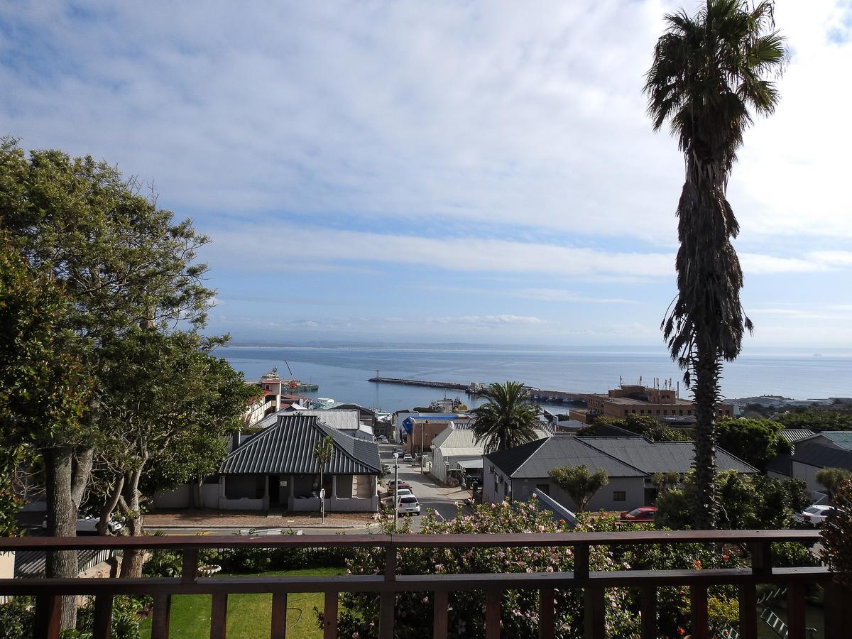 Hotel New Stone Manor à Mossel Bay Extérieur photo