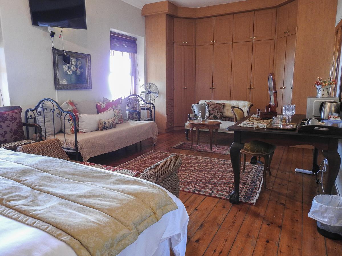 Hotel New Stone Manor à Mossel Bay Extérieur photo